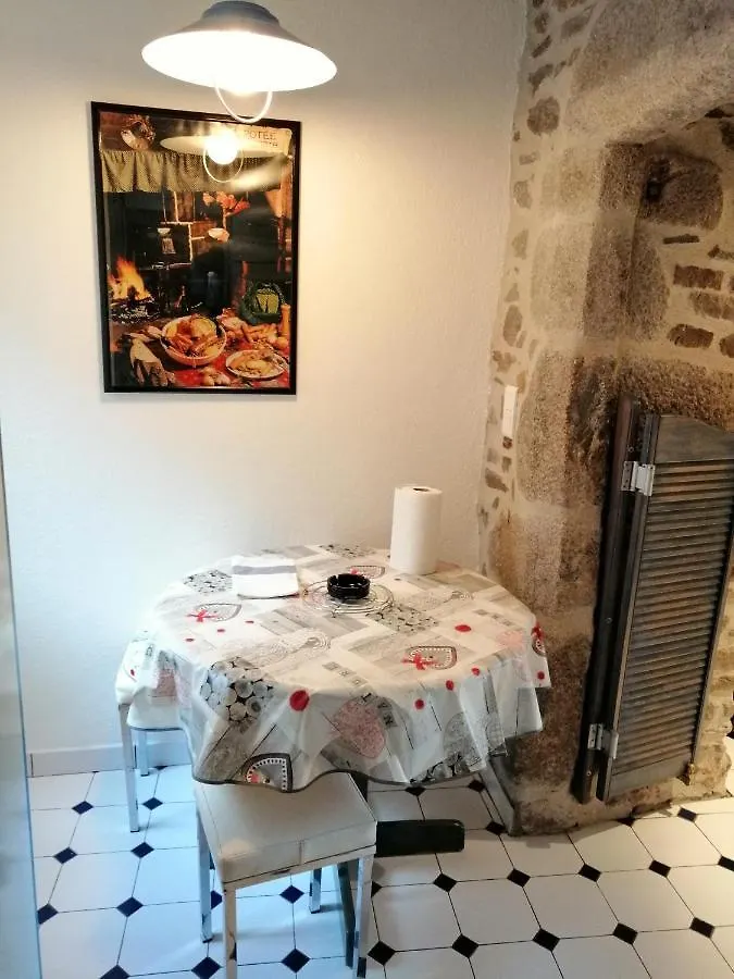Appartement Chaudes-Aigues Apartment